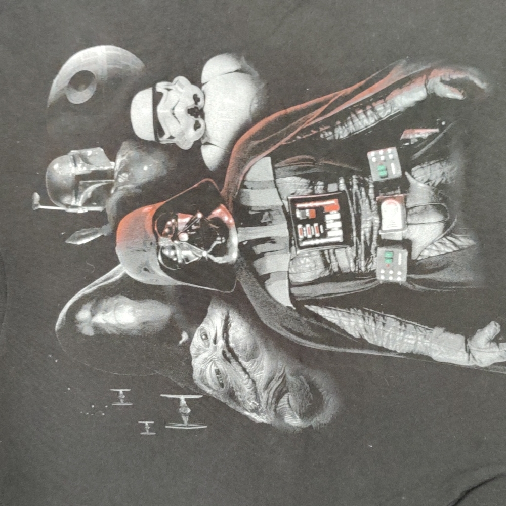Used men's Star Wars t-shirt size 2xl
